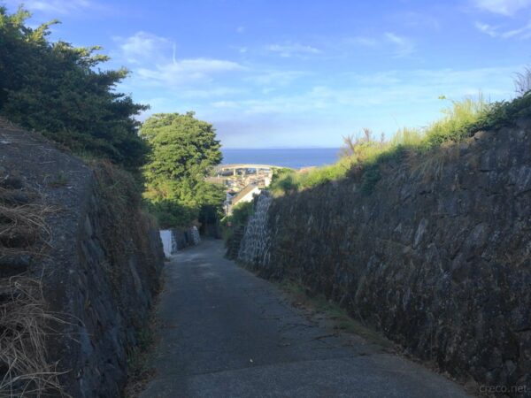 一夜城に登る生活道路