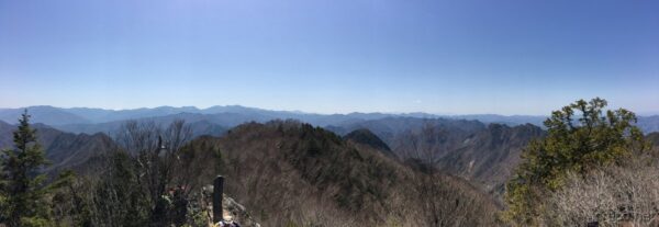 両神山山頂からのパノラマ