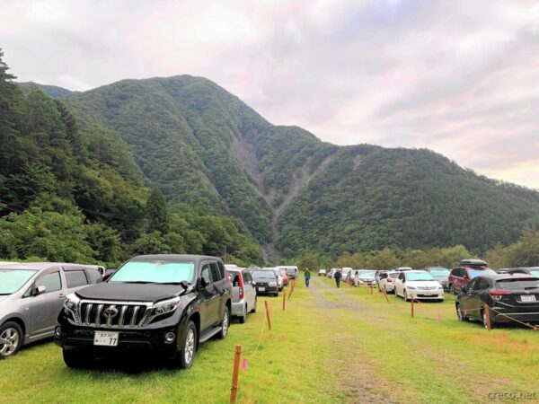 畑薙第一ダム夏期臨時駐車場