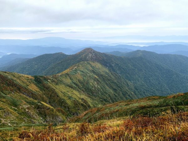 大朝日岳からの眺め