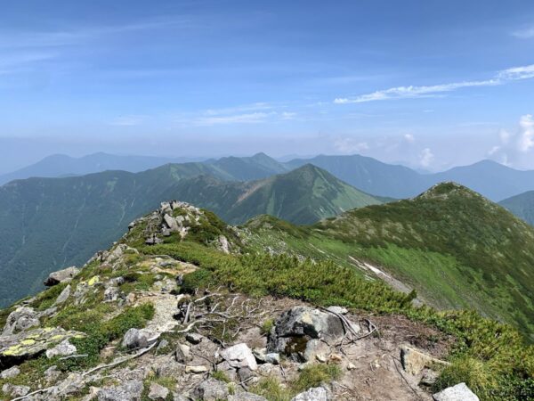 幌尻岳からの眺め