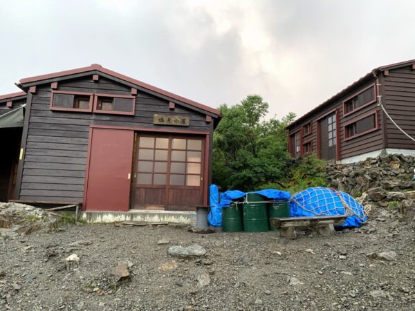 塩見小屋