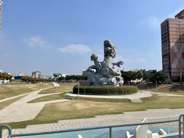 休憩した龍灯公園