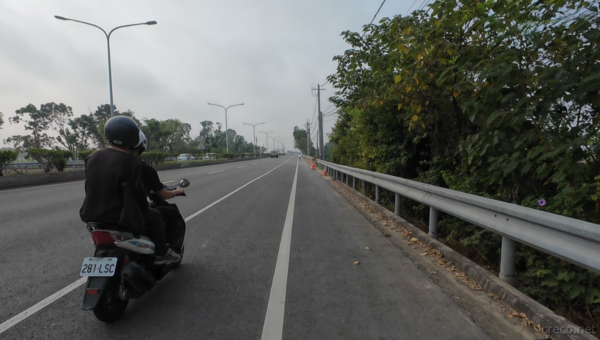 果てしなく真っ直ぐな1号線