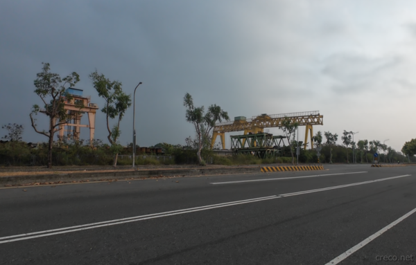 港湾部のガントリークレーン