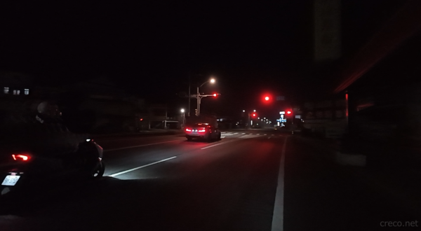 真っ暗闇の中を出発