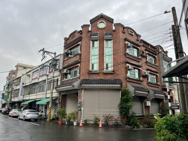 玉里のレトロなレンガ造りの建物