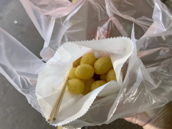 焼き上がった焼馬蛋（地瓜球・QQボール）