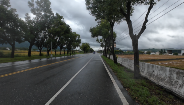 雨が止んで池上郷の田んぼが広がる