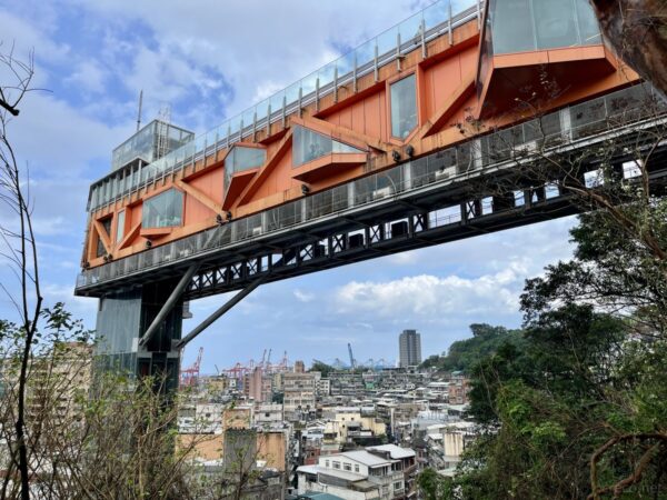 基隆塔のスカイブリッジ橋部分