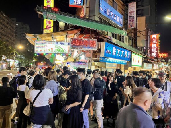 士林夜市「豪大大鶏排」の屋台