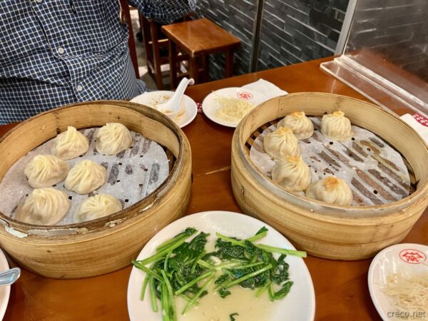 鼎泰豐の小籠包2蒸籠と青菜、再訪