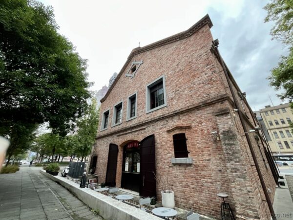台北記憶倉庫（三井物産株式会社旧倉庫）の赤レンガ建物