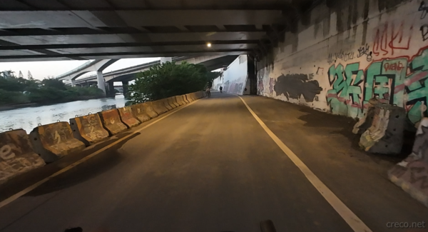 基隆河沿いサイクリングロード